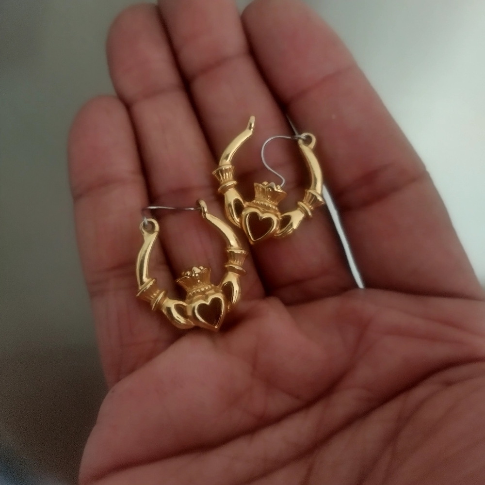Costume earrings